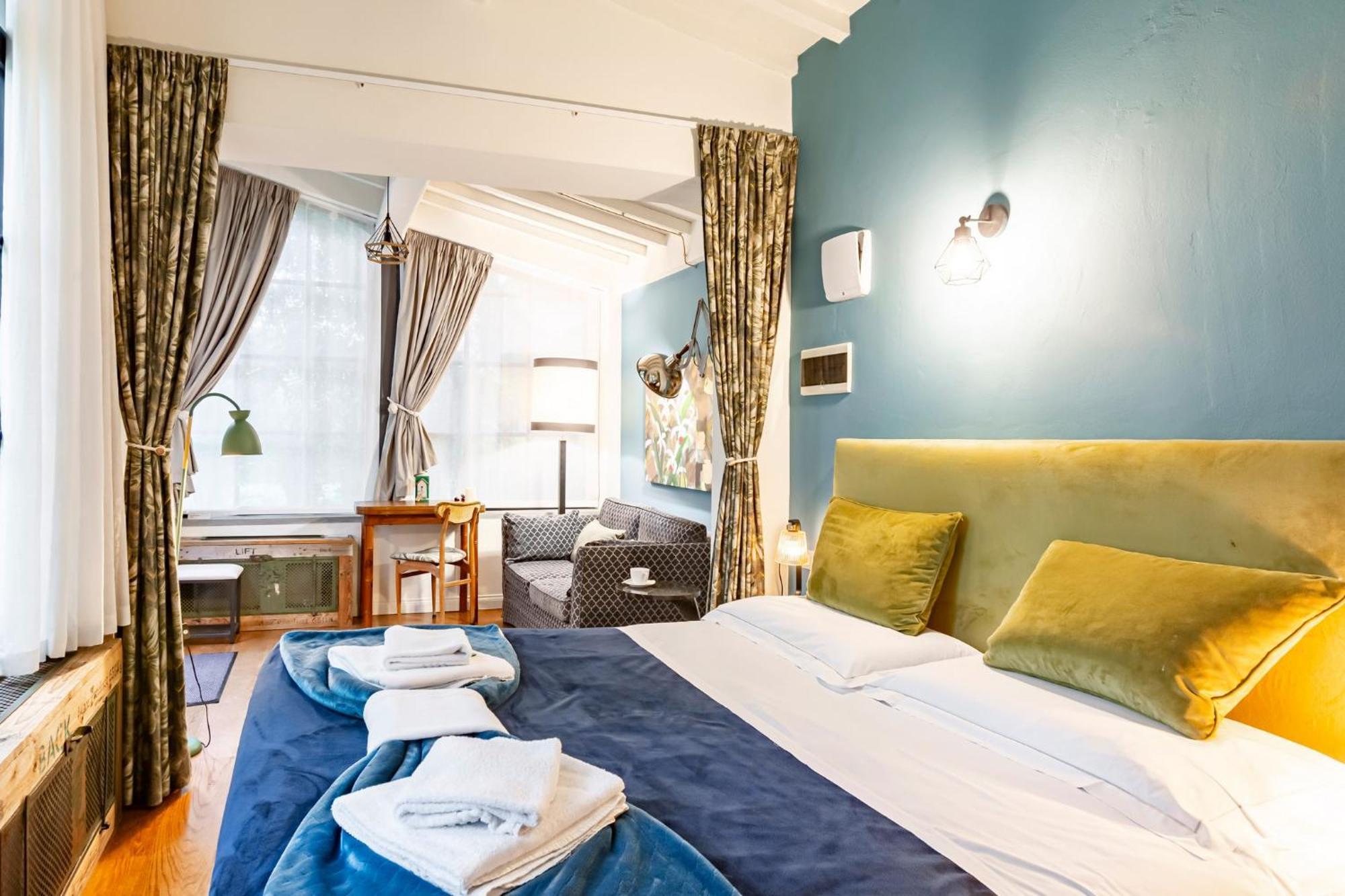 Guesthost - Le Serre Di Galileo Apartamento